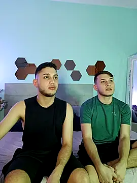 Snapshot of TommyandBillie chatting on September 28, 2025, 1:23 am TommyandBillie online show from September 28, 2025, 1:23 am