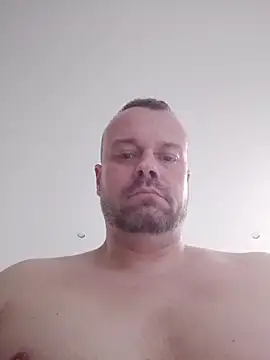 mikaaaaase online show from February 28, 2026, 8:03 am