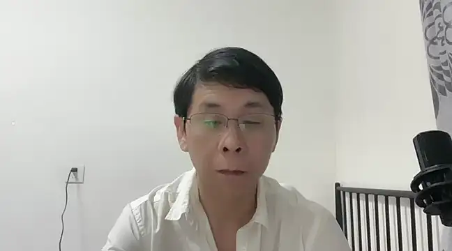 Snapshot of TGH521 chatting on February 14, 2025, 12:14 pm TGH521 online show from February 14, 2025, 12:14 pm