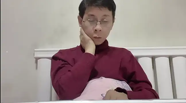 Snapshot of TGH521 chatting on January 18, 2025, 2:02 pm TGH521 online show from January 18, 2025, 2:02 pm