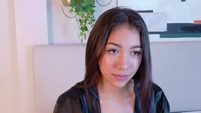 MiaOconner online show from March 22, 2025, 6:03 pm