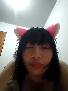 yumekoooo online show from December 18, 2024, 3:47 am