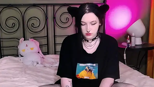 Snapshot of BlackyTea chatting on September 27, 2025, 1:01 am BlackyTea online show from September 27, 2025, 1:01 am