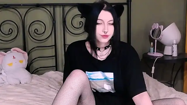 Snapshot of BlackyTea chatting on September 21, 2025, 12:05 am BlackyTea online show from September 21, 2025, 12:05 am