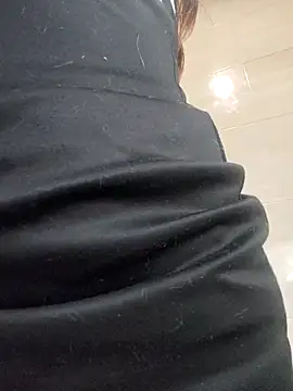 little mavi online show from October 31, 2025, 4:09 am