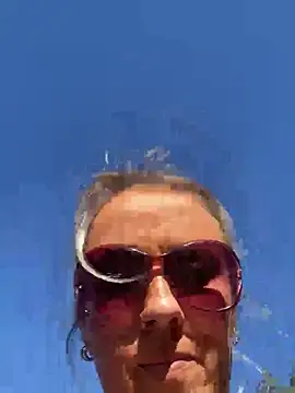 Snapshot of sexylady1983 chatting on September 10, 2025, 3:33 pm sexylady1983 online show from September 10, 2025, 3:33 pm