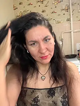 Snapshot of Tina_Moretti chatting on March 11, 2025, 6:19 am Tina Moretti online show from March 11, 2025, 6:19 am