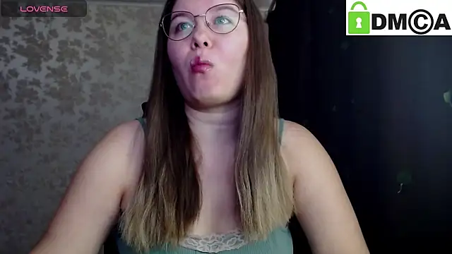 holy michela online show from October 6, 2025, 4:02 am