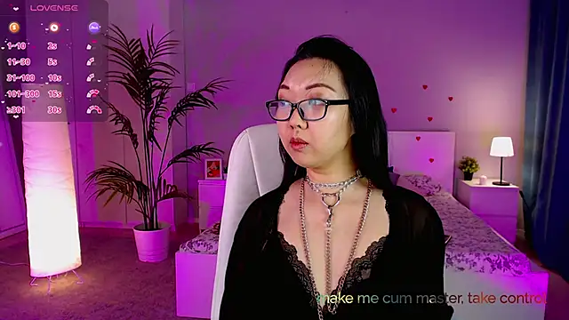 Marine Vact online show from February 19, 2025, 5:27 pm