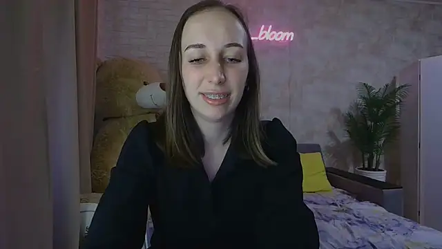 Snapshot of Anika_bloom chatting on September 16, 2025, 1:45 pm Anika bloom online show from September 16, 2025, 1:45 pm