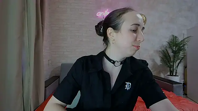 Snapshot of Anika_bloom chatting on February 24, 2025, 5:11 am Anika bloom online show from February 24, 2025, 5:11 am