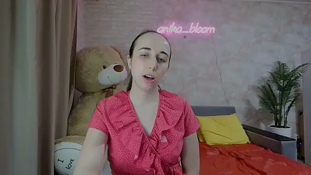 Snapshot of Anika_bloom chatting on March 23, 2025, 4:05 am Anika bloom online show from March 23, 2025, 4:05 am