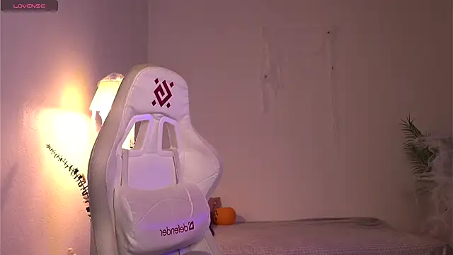 Snapshot of dragon_ink chatting on November 1, 2025, 6:19 am dragon ink online show from November 1, 2025, 6:19 am