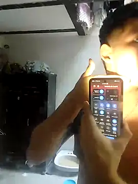 Snapshot of King_russo chatting on October 21, 2025, 6:51 pm King russo online show from October 21, 2025, 6:51 pm