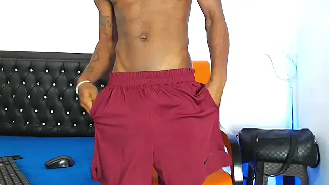 Snapshot of Damian_hart_24CM chatting on October 13, 2025, 10:50 am Damian hart 24CM online show from October 13, 2025, 10:50 am