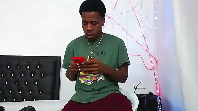 Damian hart 24CM online show from April 12, 2026, 10:18 am