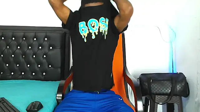 Snapshot of Damian_hart_24CM chatting on October 7, 2025, 10:27 am Damian hart 24CM online show from October 7, 2025, 10:27 am