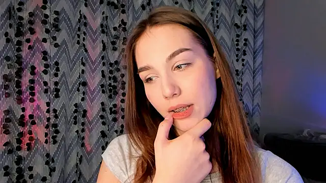 Snapshot of Tate_Angel chatting on December 14, 2024, 4:19 pm Tate Angel online show from December 14, 2024, 4:19 pm