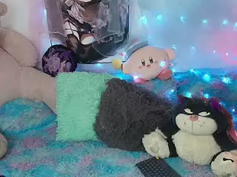 Kurumi57 online show from October 18, 2025, 12:18 pm