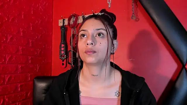 Monttserratt online show from October 2, 2025, 11:46 am