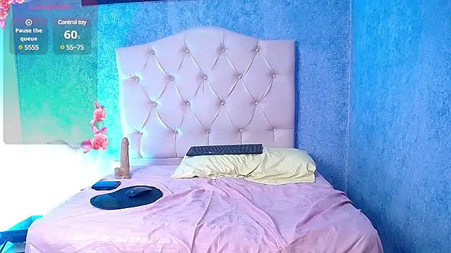 jennaa milf  online show from February 24, 2025, 10:58 pm