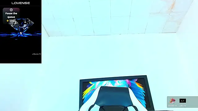 kevin  fox  online show from October 30, 2025, 7:11 pm