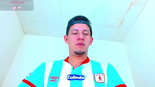 kevin  fox  online show from October 16, 2025, 7:11 pm