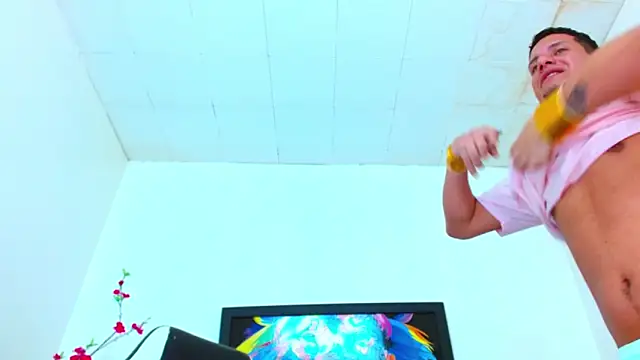 kevin  fox  online show from September 17, 2025, 7:16 pm