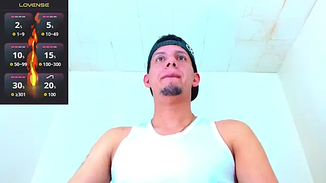 kevin  fox  online show from October 20, 2025, 7:14 pm