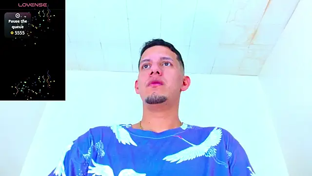 kevin  fox  online show from October 21, 2025, 7:13 pm