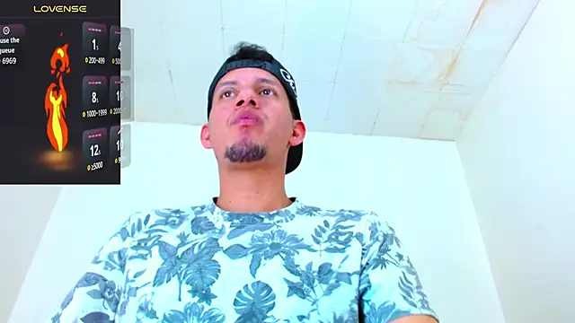 kevin  fox  online show from October 18, 2025, 7:16 pm