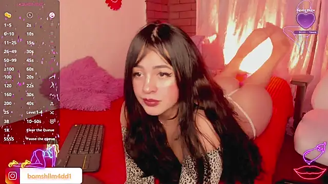 Snapshot of sunshine_maddy chatting on February 18, 2025, 12:37 am sunshine maddy online show from February 18, 2025, 12:37 am