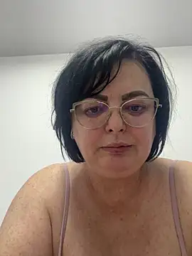 Amandamuller1982 online show from February 2, 2025, 9:45 pm