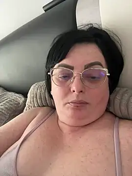 Amandamuller1982 online show from March 2, 2025, 9:32 am