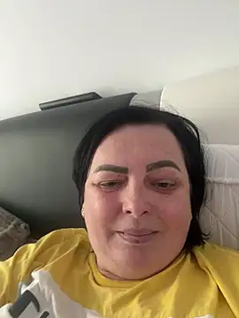 Amandamuller1982 online show from February 4, 2025, 11:05 am
