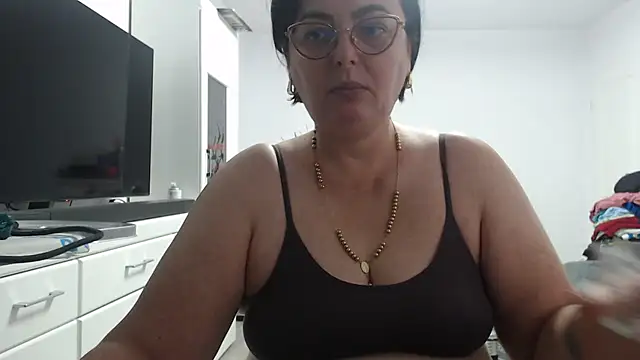 Snapshot of Amandamuller1982 chatting on October 6, 2025, 2:18 pm Amandamuller1982 online show from October 6, 2025, 2:18 pm