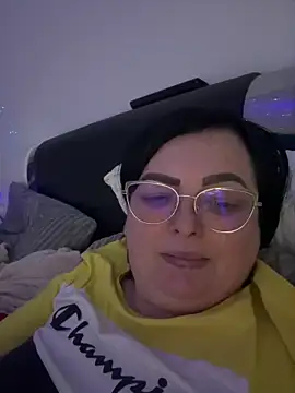 Amandamuller1982 online show from February 5, 2025, 4:59 am