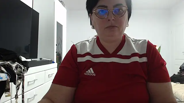 Amandamuller1982 online show from February 25, 2026, 10:42 pm