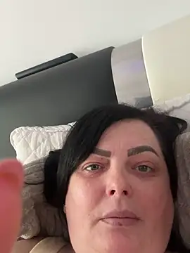 Amandamuller1982 online show from February 10, 2025, 9:58 am