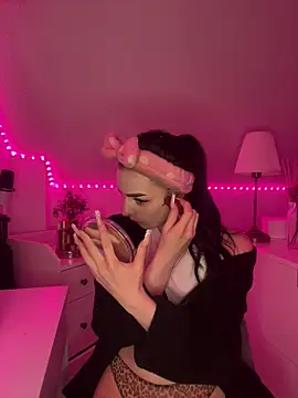 AdelinaAlia online show from February 21, 2026, 9:06 pm