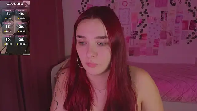 CookyDaisy online show from November 5, 2025, 7:06 pm