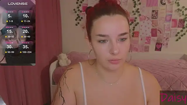 CookyDaisy online show from September 18, 2025, 7:50 pm