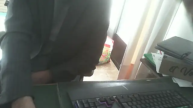 shyfrenchcock1 online show from January 12, 2026, 9:49 am