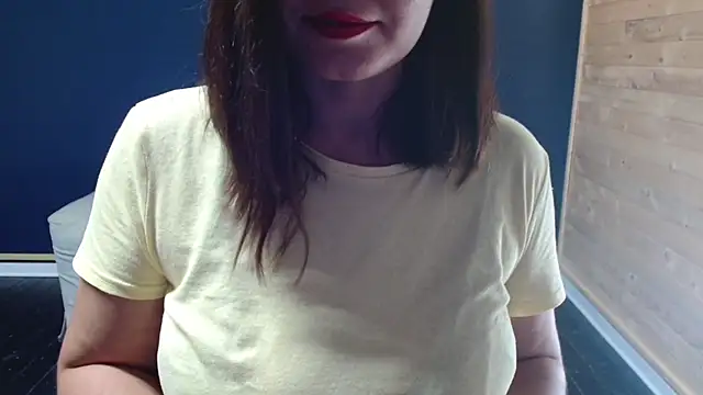 Snapshot of NovaBabe21 chatting on September 24, 2025, 6:31 am NovaBabe21 online show from September 24, 2025, 6:31 am