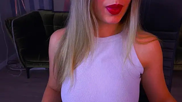Snapshot of SashaBloom__ chatting on January 26, 2025, 1:36 pm SashaBloom online show from January 26, 2025, 1:36 pm