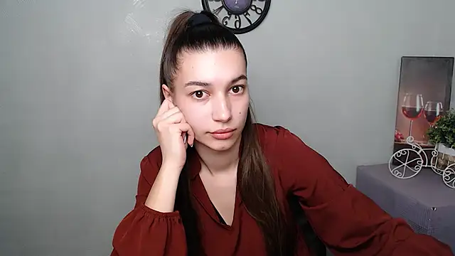 Snapshot of KarolinaRosse_ chatting on March 3, 2025, 6:52 am KarolinaRosse online show from March 3, 2025, 6:52 am
