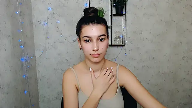 Snapshot of KarolinaRosse_ chatting on March 1, 2025, 1:18 pm KarolinaRosse online show from March 1, 2025, 1:18 pm