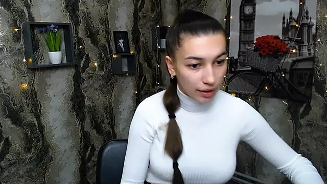 Snapshot of KarolinaRosse_ chatting on February 21, 2025, 6:51 am KarolinaRosse online show from February 21, 2025, 6:51 am