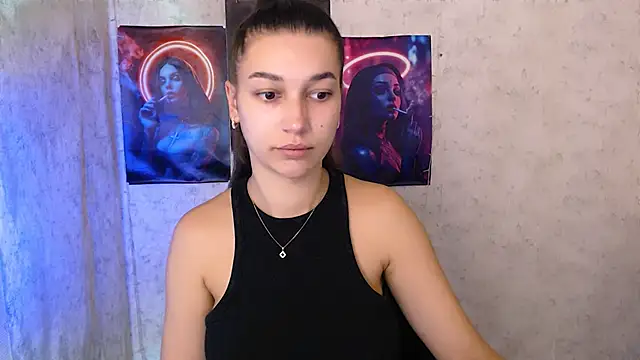 Snapshot of KarolinaRosse_ chatting on October 20, 2025, 5:42 am KarolinaRosse online show from October 20, 2025, 5:42 am