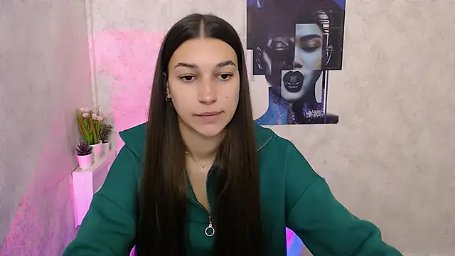 Snapshot of KarolinaRosse_ chatting on October 18, 2025, 5:42 am KarolinaRosse online show from October 18, 2025, 5:42 am